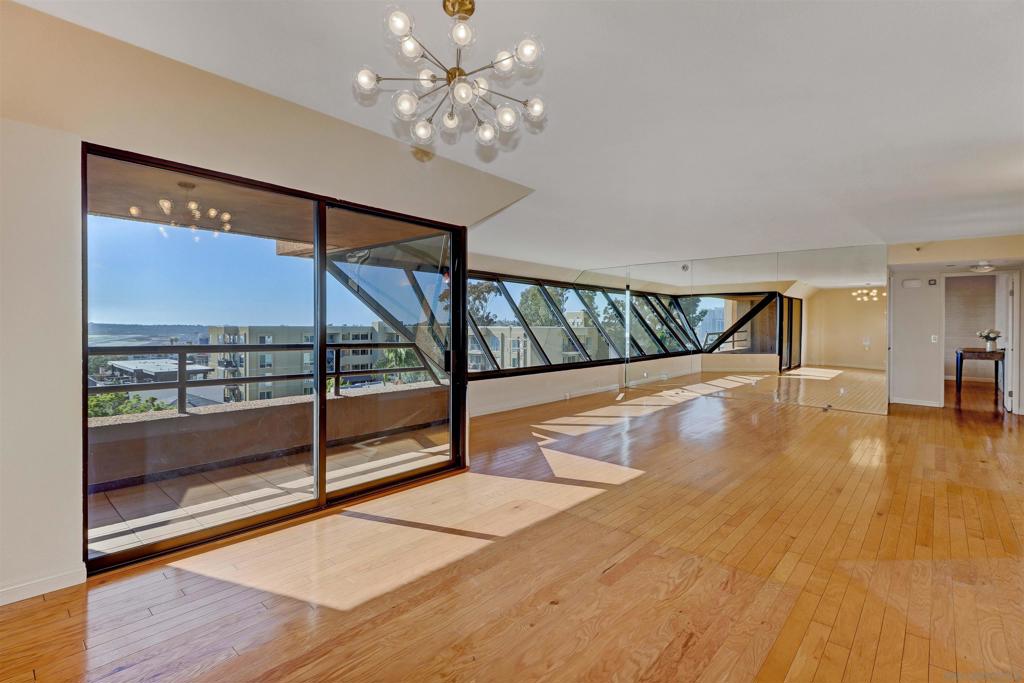 230 W Laurel Street 503