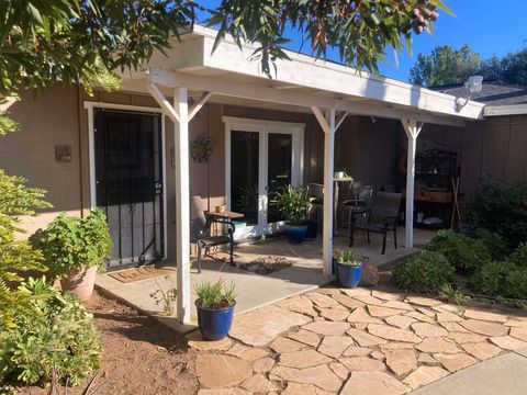 Photo of 14946 Fruitvale Road, Valley Center, CA 92082 (MLS # NDP2605287)