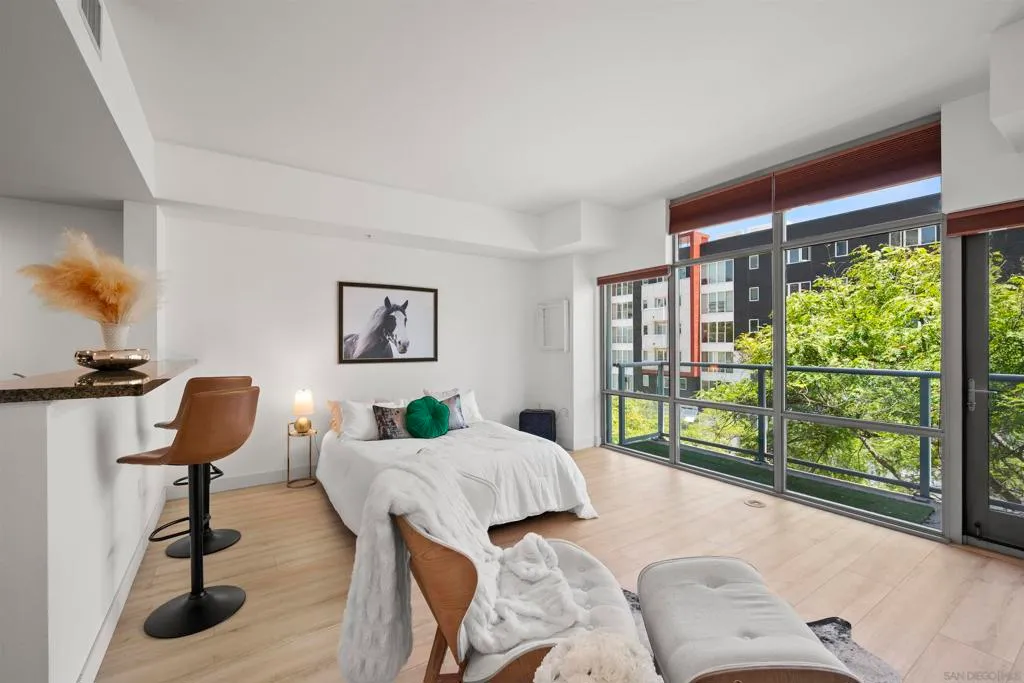 San Diego, California 92101, United States, ,1 BathroomBathrooms,Residential,Active,233928