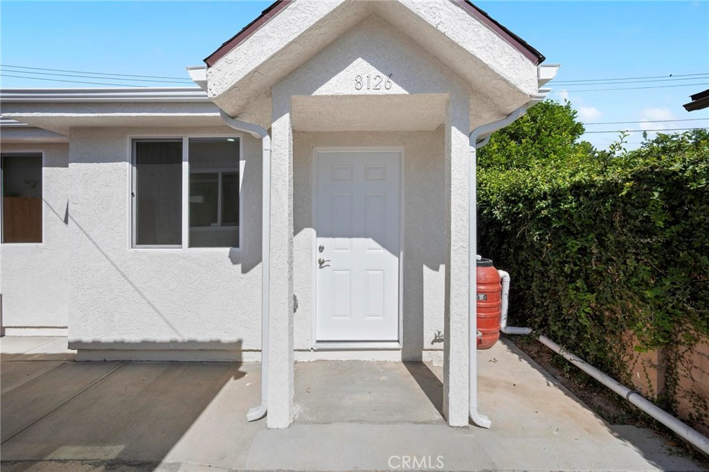 This beautifully designed ADU, completed in 2025, offers the perfect blend of privacy and modern comfort. Tucked away at the back of the lot, this detached unit feels like your own private single-family residence. The spacious open-concept layout features brand-new appliances, private in-unit laundry, and plenty of natural light. While the home does not include a backyard, its thoughtful design and generous interior space more than make up for it. Located in a highly desirable neighborhood, you’ll enjoy a peaceful setting with convenient access to local amenities, shopping, and dining.