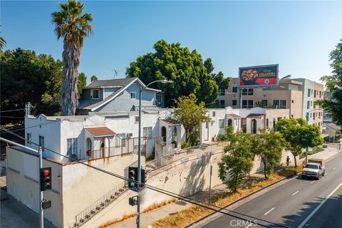 Photo of 272 S Burlington Avenue, Los Angeles, CA 90057 (MLS # SR26039901)