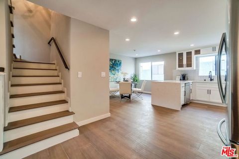 Tiny photo for 1832 Rockefeller Lane #9, Redondo Beach, CA 90278 (MLS # 25603743)