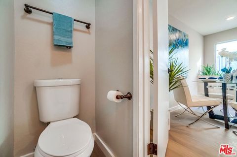 Tiny photo for 1832 Rockefeller Lane #9, Redondo Beach, CA 90278 (MLS # 25603743)