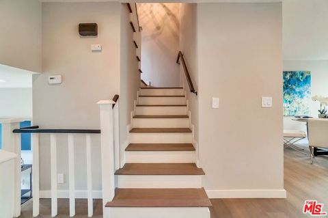 Tiny photo for 1832 Rockefeller Lane #9, Redondo Beach, CA 90278 (MLS # 25603743)