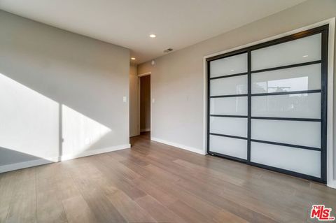 Tiny photo for 1832 Rockefeller Lane #9, Redondo Beach, CA 90278 (MLS # 25603743)