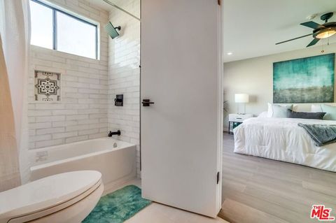 Tiny photo for 1832 Rockefeller Lane #9, Redondo Beach, CA 90278 (MLS # 25603743)