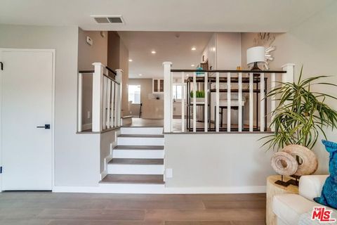 Tiny photo for 1832 Rockefeller Lane #9, Redondo Beach, CA 90278 (MLS # 25603743)