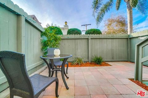 Tiny photo for 1832 Rockefeller Lane #9, Redondo Beach, CA 90278 (MLS # 25603743)