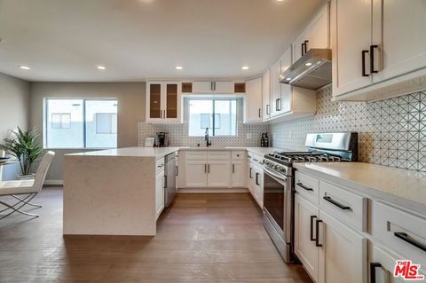 Tiny photo for 1832 Rockefeller Lane #9, Redondo Beach, CA 90278 (MLS # 25603743)