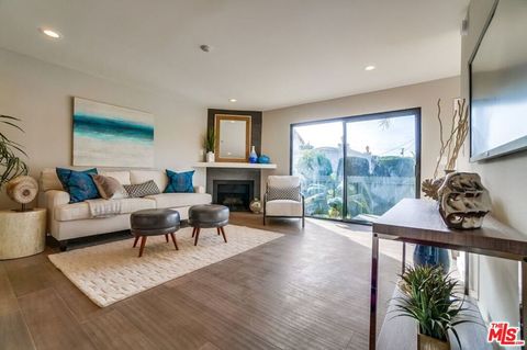 Tiny photo for 1832 Rockefeller Lane #9, Redondo Beach, CA 90278 (MLS # 25603743)