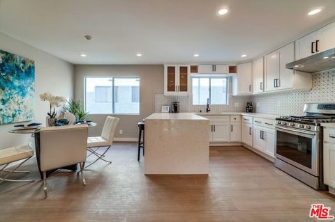 Tiny photo for 1832 Rockefeller Lane #9, Redondo Beach, CA 90278 (MLS # 25603743)