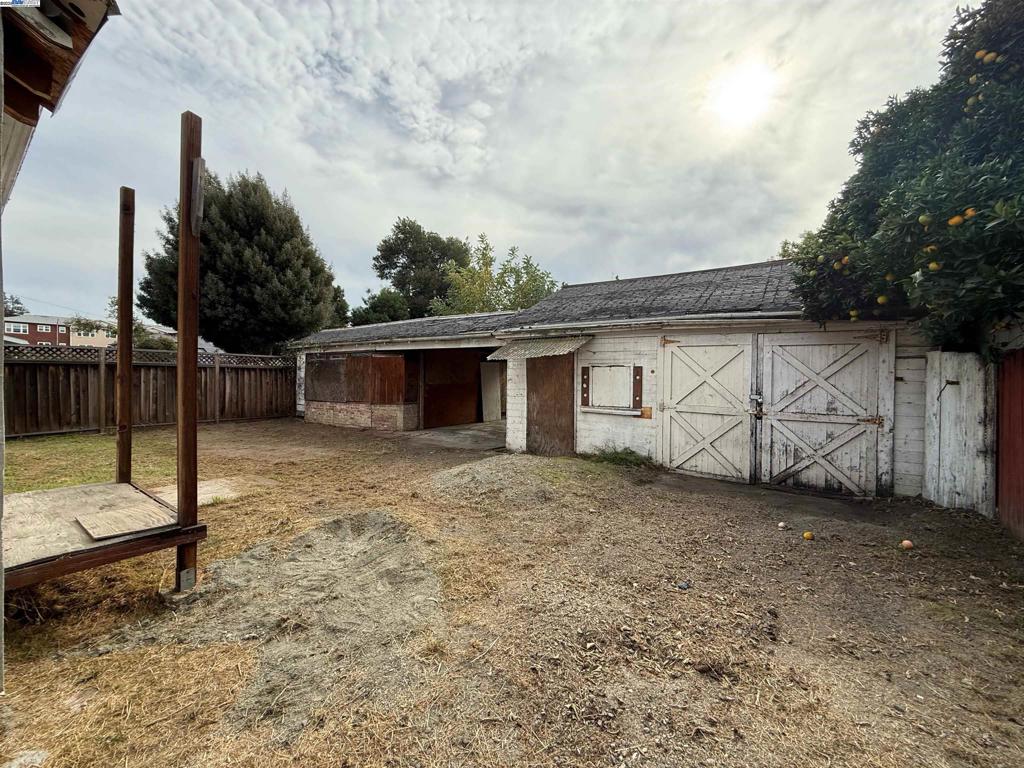 FREMONT - Residential