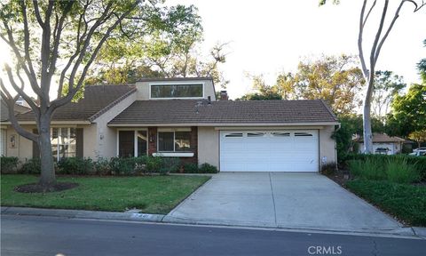 Photo of 17301 Peach, Irvine, CA 92612 (MLS # OC25240023)