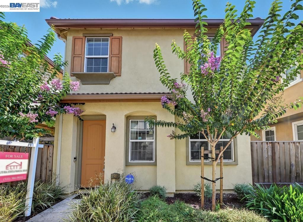 Photo of 1505 Sylvia St St, Hayward, CA 94545 (MLS # 41131257)