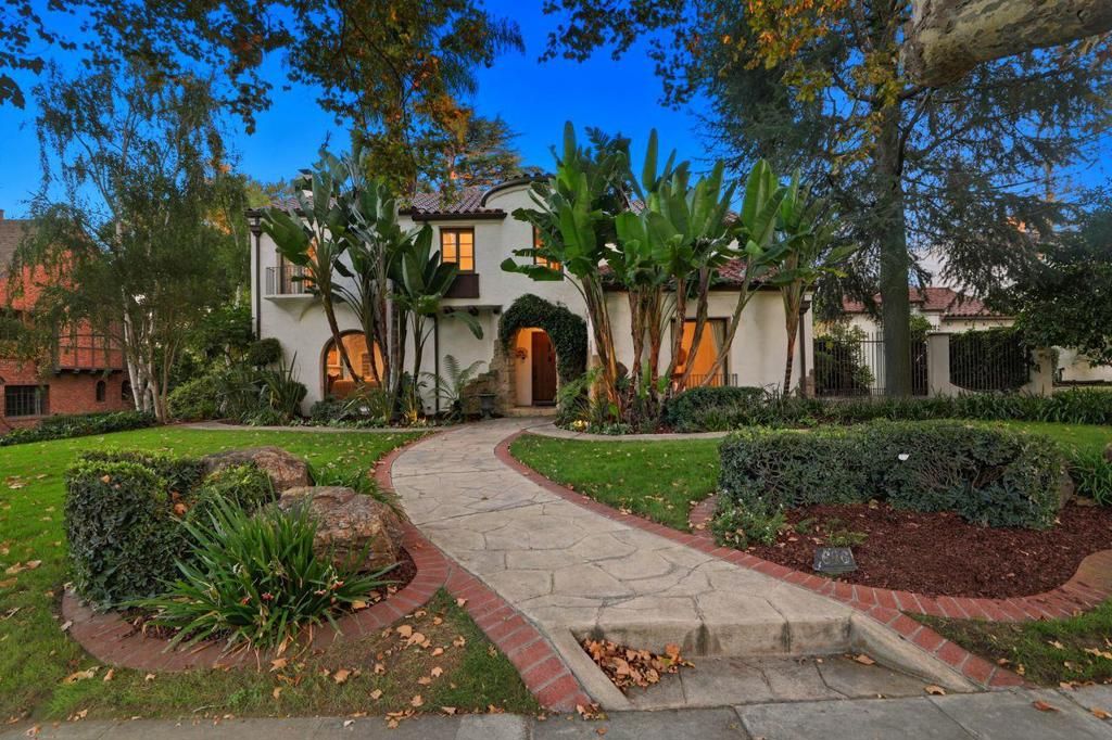 Photo of 696 Margaret Street, San Jose, CA 95112 (MLS # ML82024659)