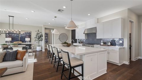 29432 Via Diamante Valencia CA 91354