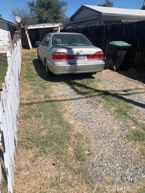 1240 E Mayberry