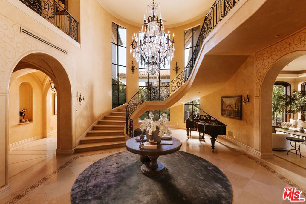 Photo of 2108 Stratford Circle, Los Angeles, CA 90077 (MLS # 26868861)