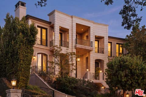 Photo of 2108 Stratford Circle, Los Angeles, CA 90077 (MLS # 26868861)