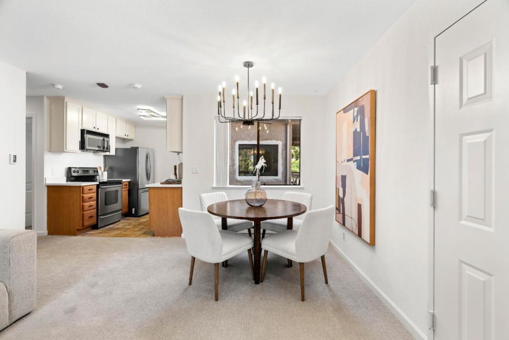 2250 Monroe Street 351