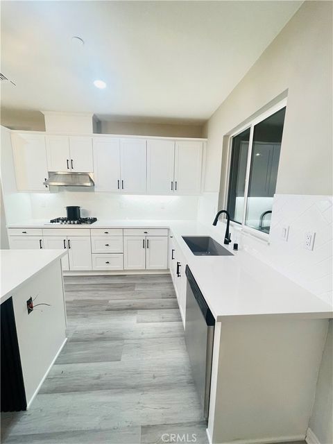 658 Aswut Circle San Jacinto CA 92582