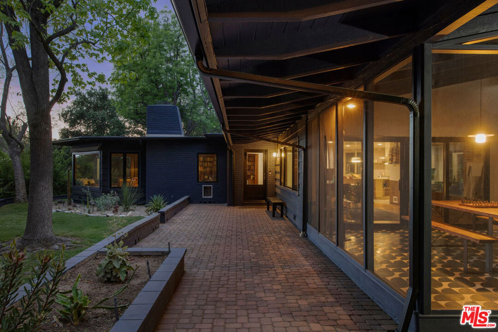 2235 Villa Heights Road