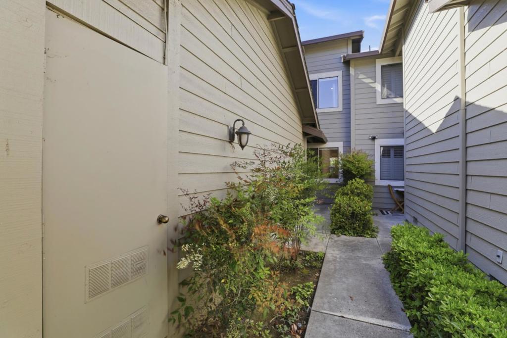 81 Frontier Trail Drive
