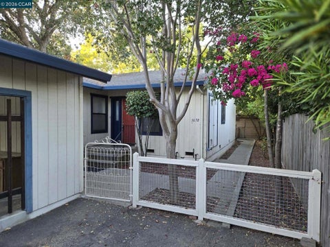 Photo of 1678 E Street, Napa, CA 94559 (MLS # 41149090)
