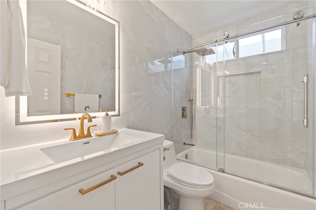 Lakeside (LK) - Residential