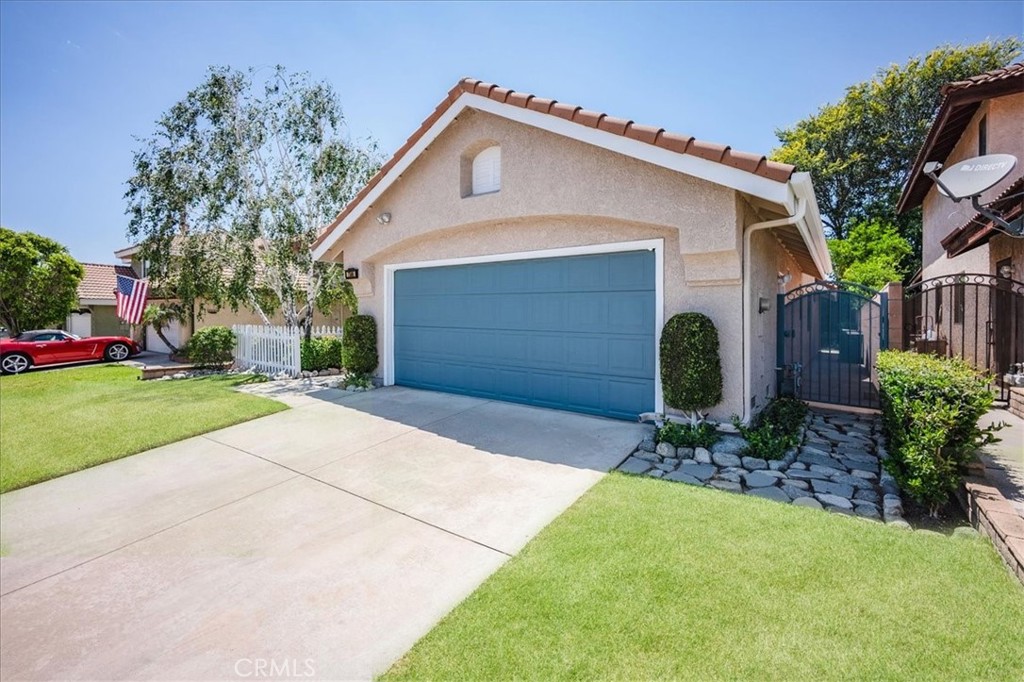 7586 Windsong Place