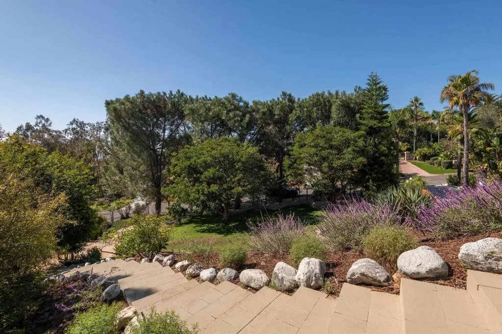 Del Mar, California 92014, United States, 5 Bedrooms Bedrooms, ,4 BathroomsBathrooms,Residential,Active,238590