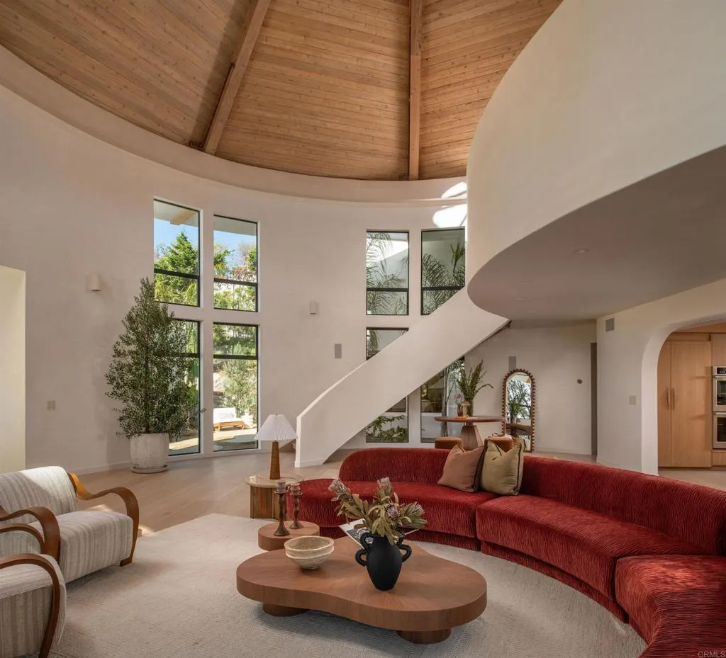 Del Mar, California 92014, United States, 5 Bedrooms Bedrooms, ,4 BathroomsBathrooms,Residential,Active,238590