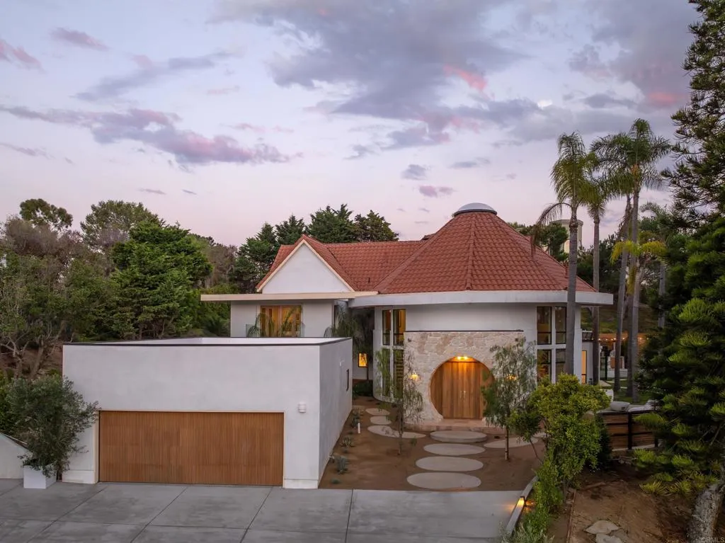 Del Mar, California 92014, United States, 5 Bedrooms Bedrooms, ,4 BathroomsBathrooms,Residential,Active,238590