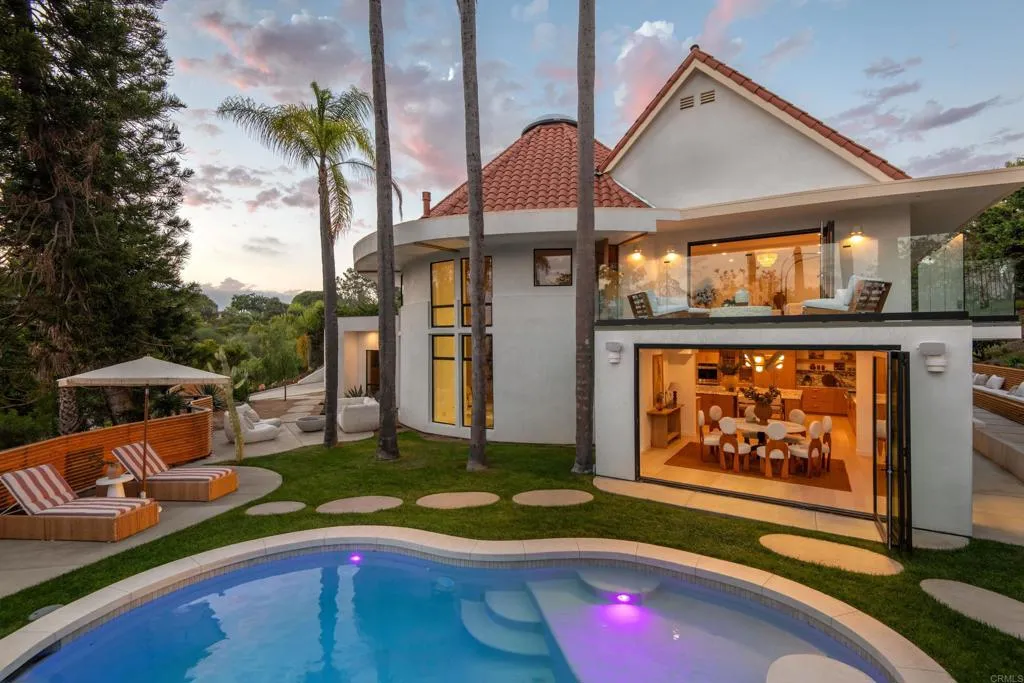 Del Mar, California 92014, United States, 5 Bedrooms Bedrooms, ,4 BathroomsBathrooms,Residential,Active,238590