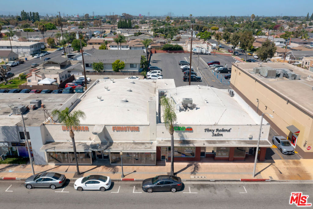 17047 Bellflower Boulevard