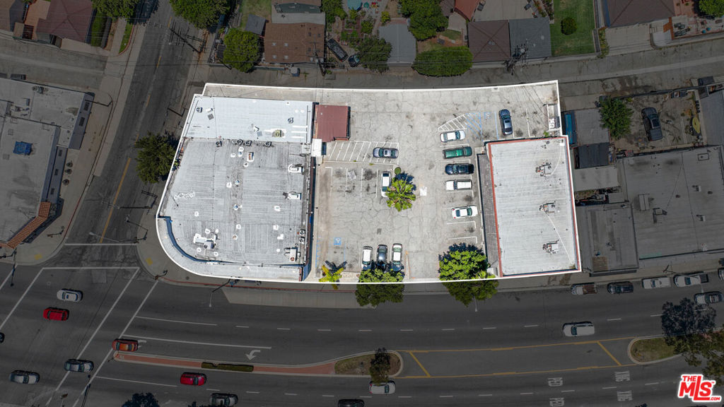 2516 W Beverly Boulevard