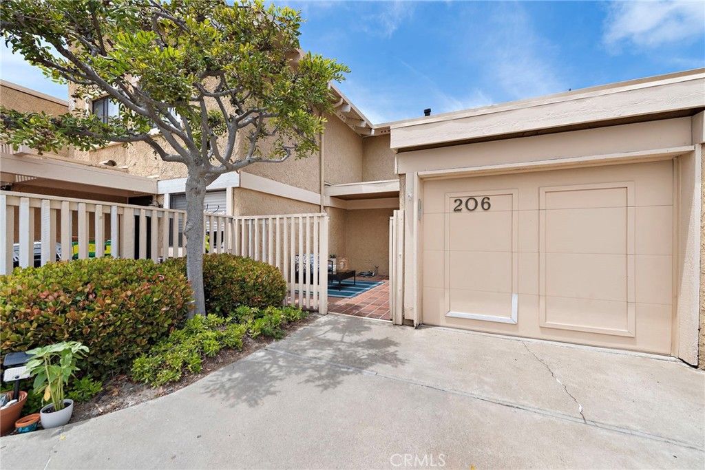 listing image 130721318698370149434