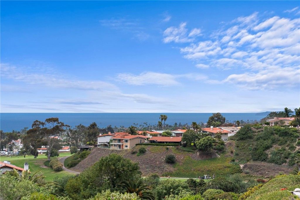 listing image 130728170480489078907