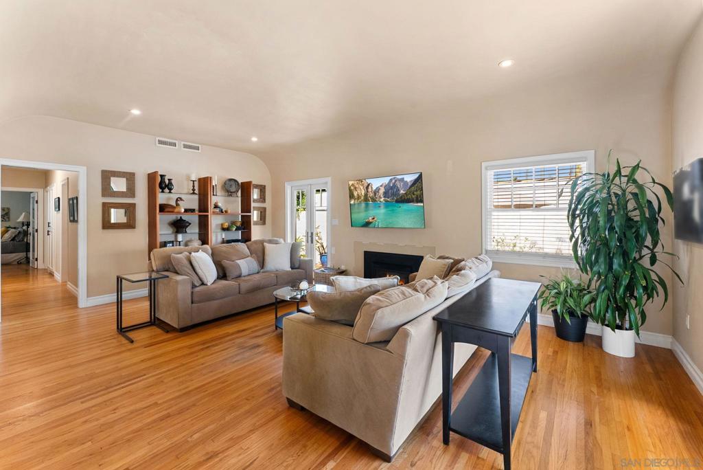 4815 Sussex Drive