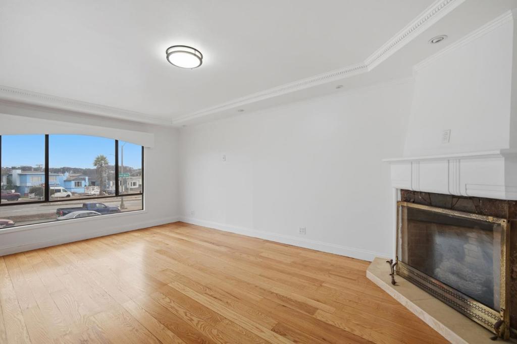 2054 Sloat Boulevard