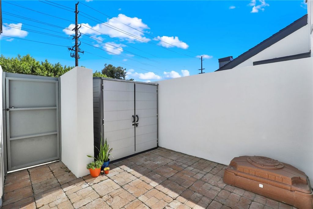 listing image 130722729415751975968