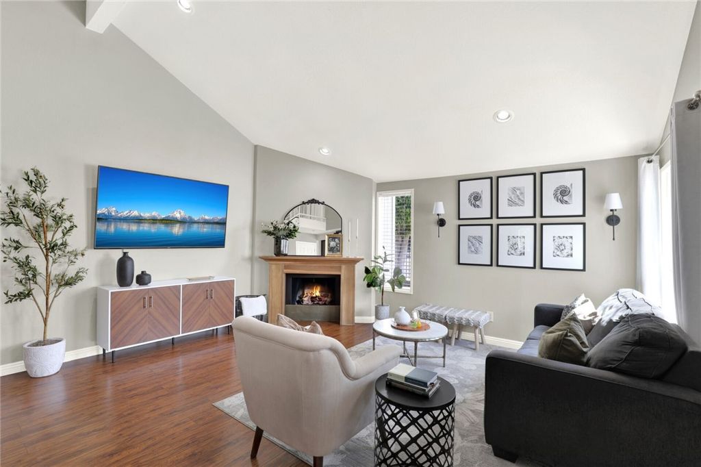 listing image 130723057253936492899