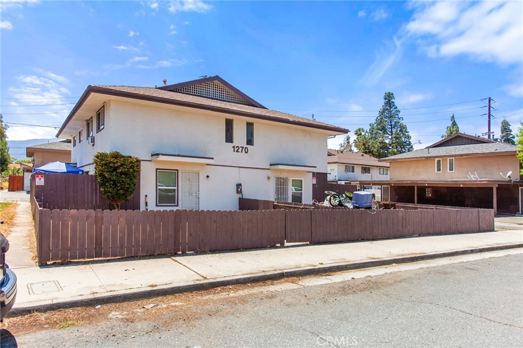 1270 W 9th Street