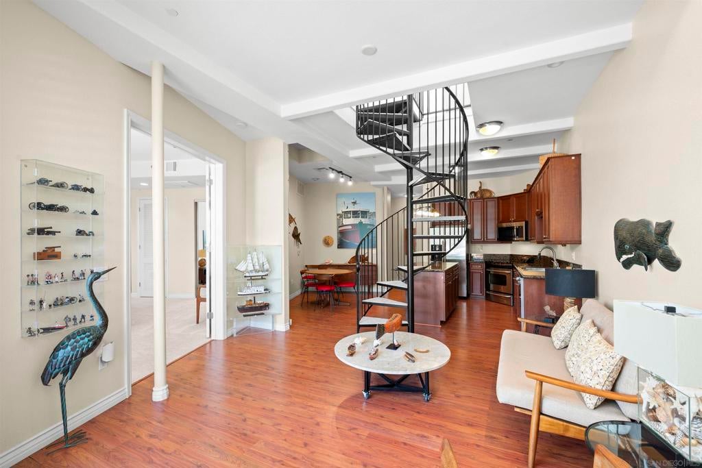 1021 Scott 159