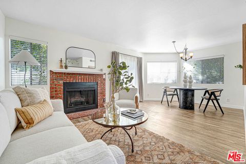 Photo of 1890 Rory Lane #2, Simi Valley, CA 93063 (MLS # 26647331)