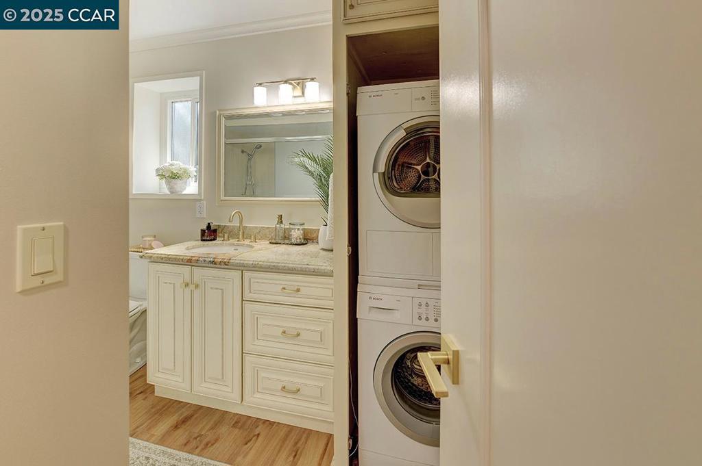 ROSSMOOR - Residential