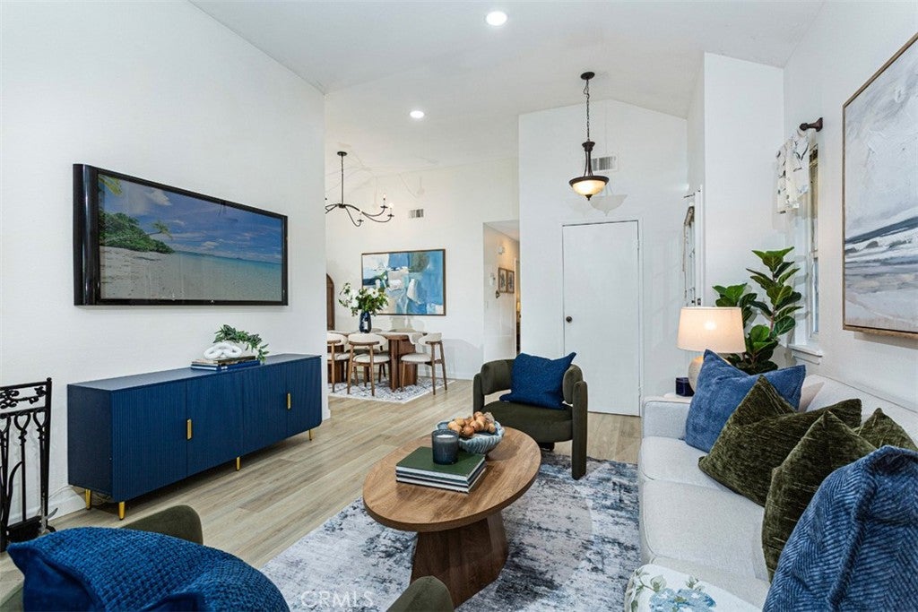 24 Riverstone