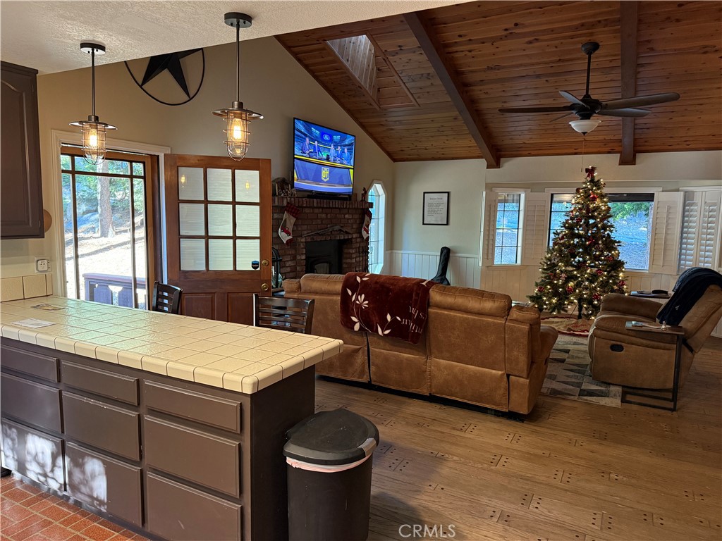 6314 Sugar Pines Cir