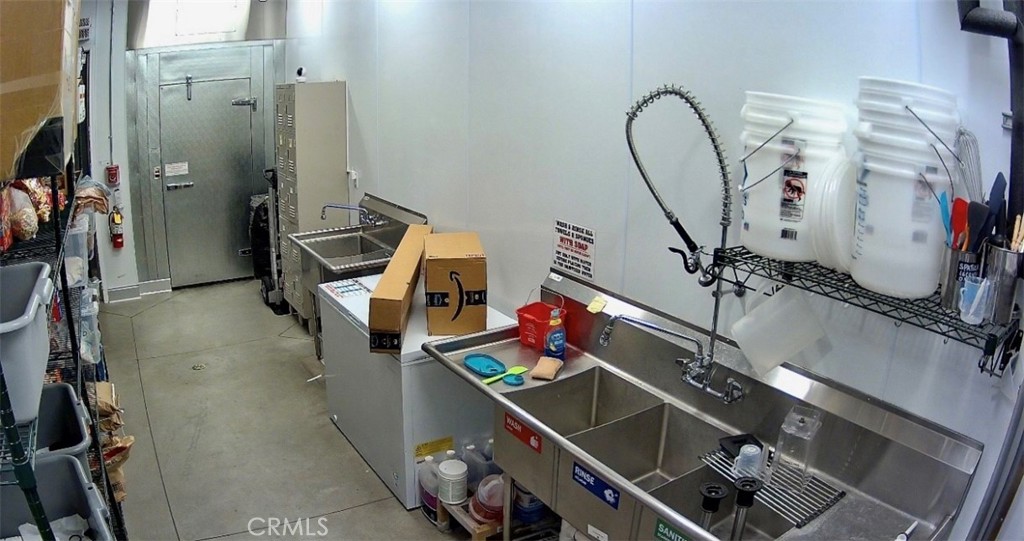 7012 Walnut Grove Drive