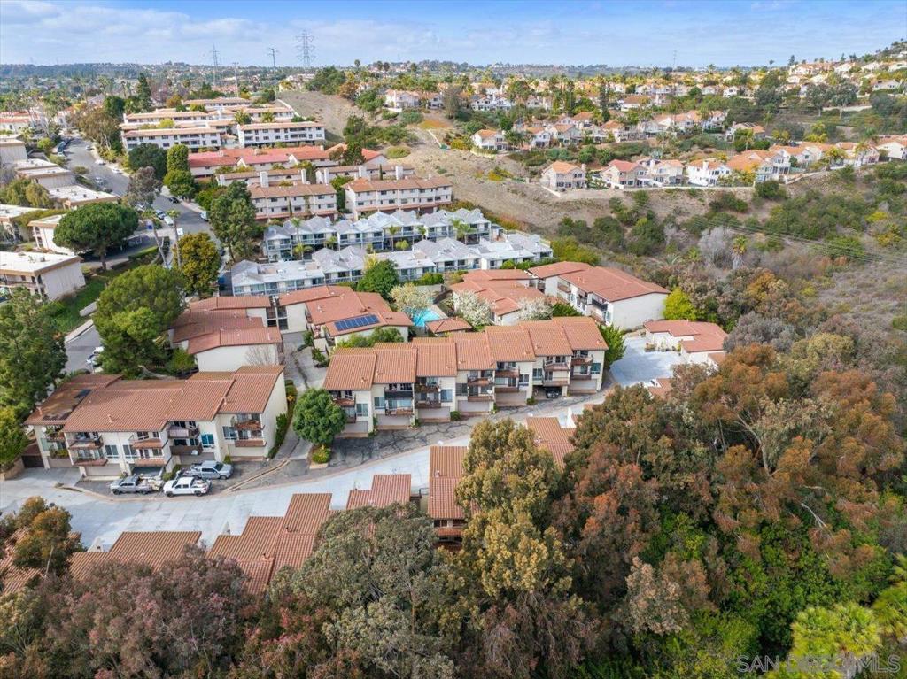 La Costa - Residential